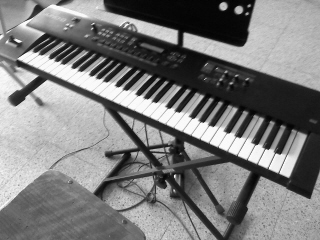 synth.jpg
